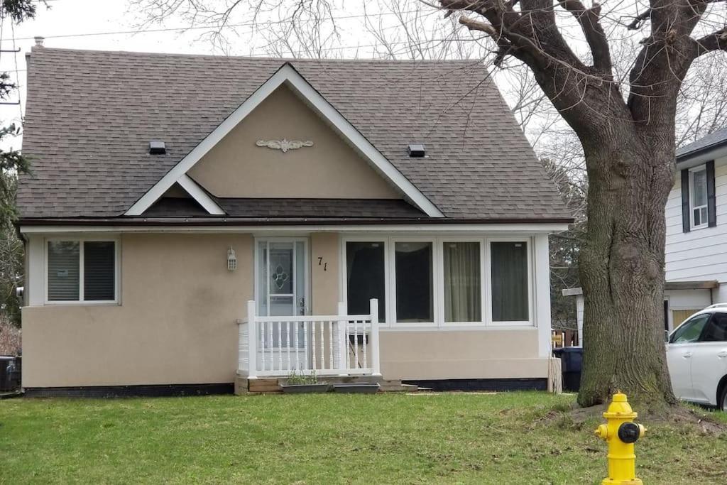 Spacious Mbr Near Kennedy Subway & Go Toronto Extérieur photo