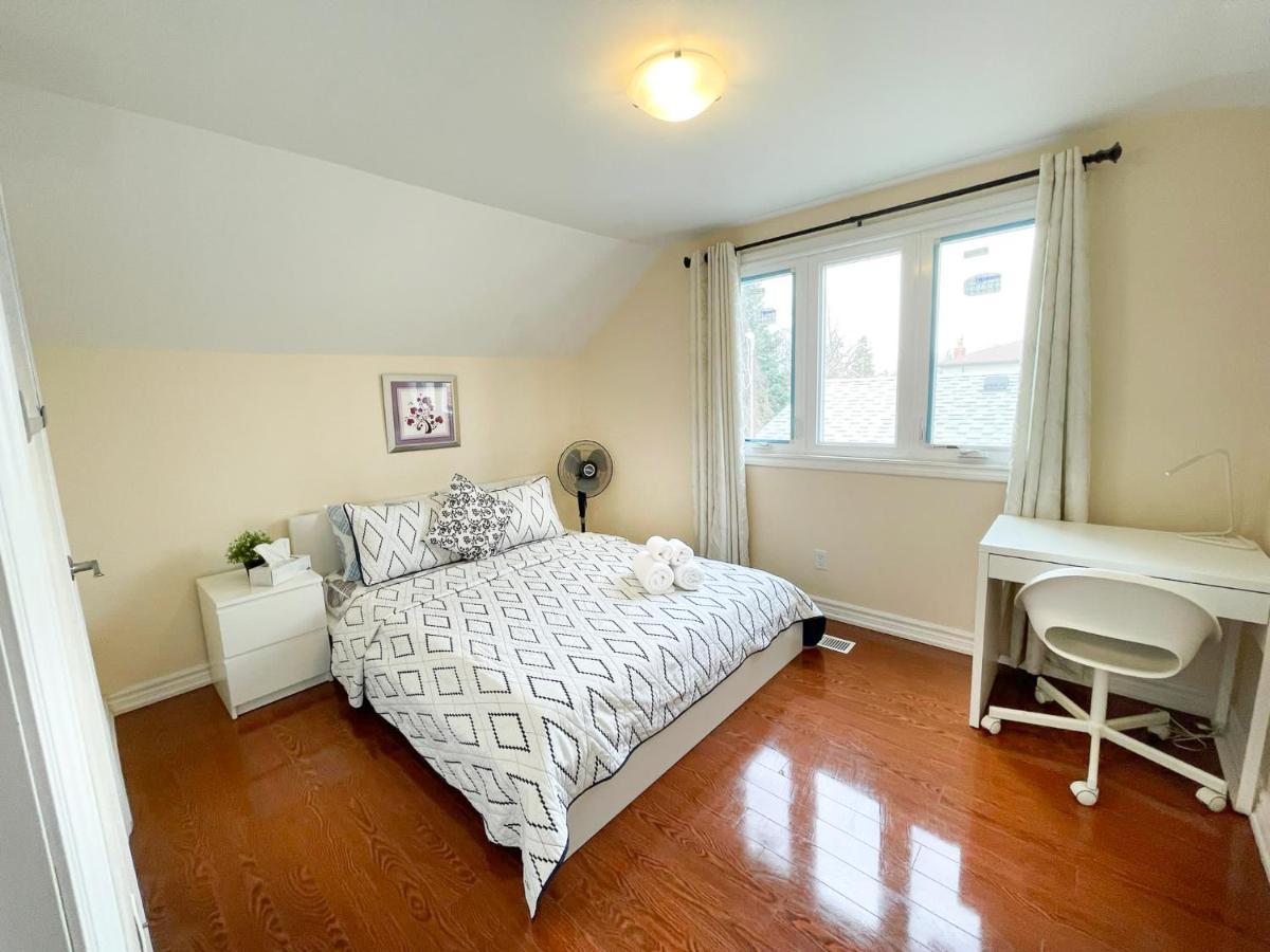 Spacious Mbr Near Kennedy Subway & Go Toronto Extérieur photo