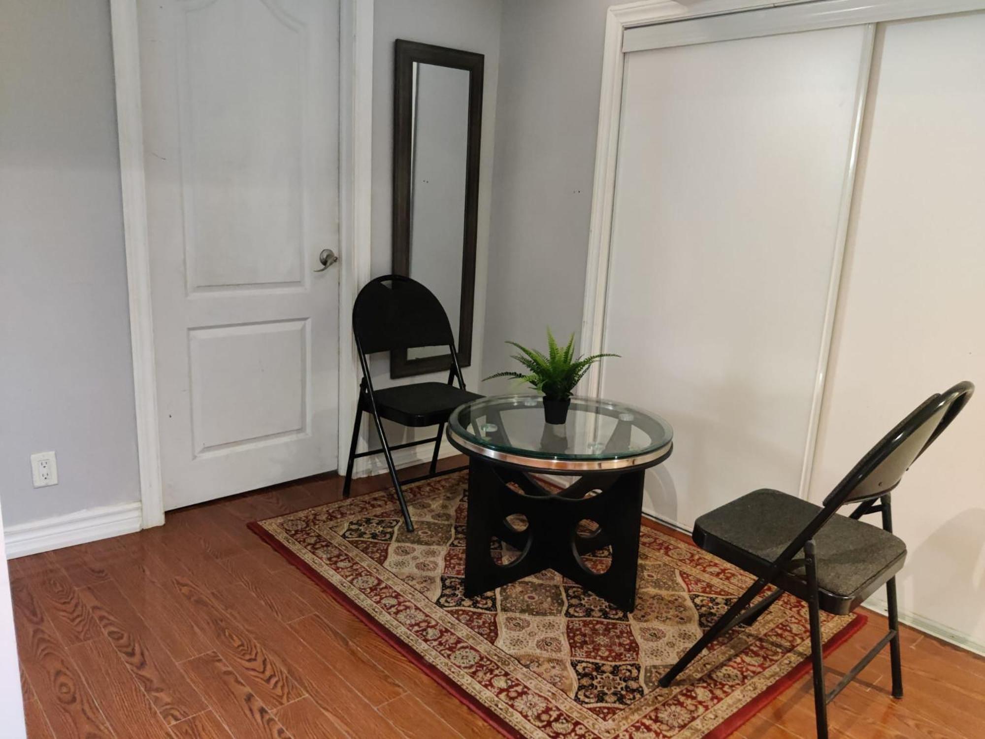 Spacious Mbr Near Kennedy Subway & Go Toronto Extérieur photo