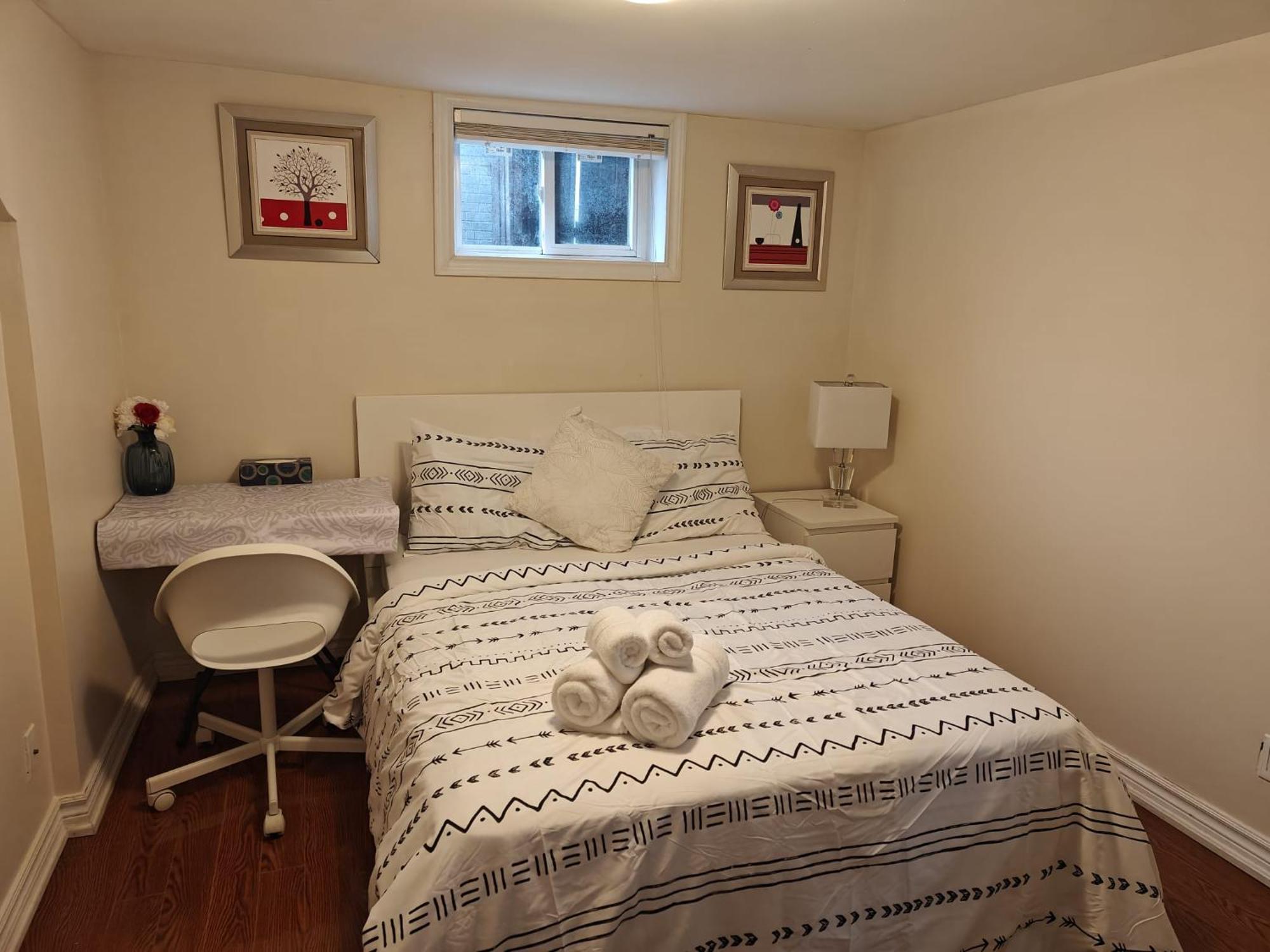 Spacious Mbr Near Kennedy Subway & Go Toronto Extérieur photo