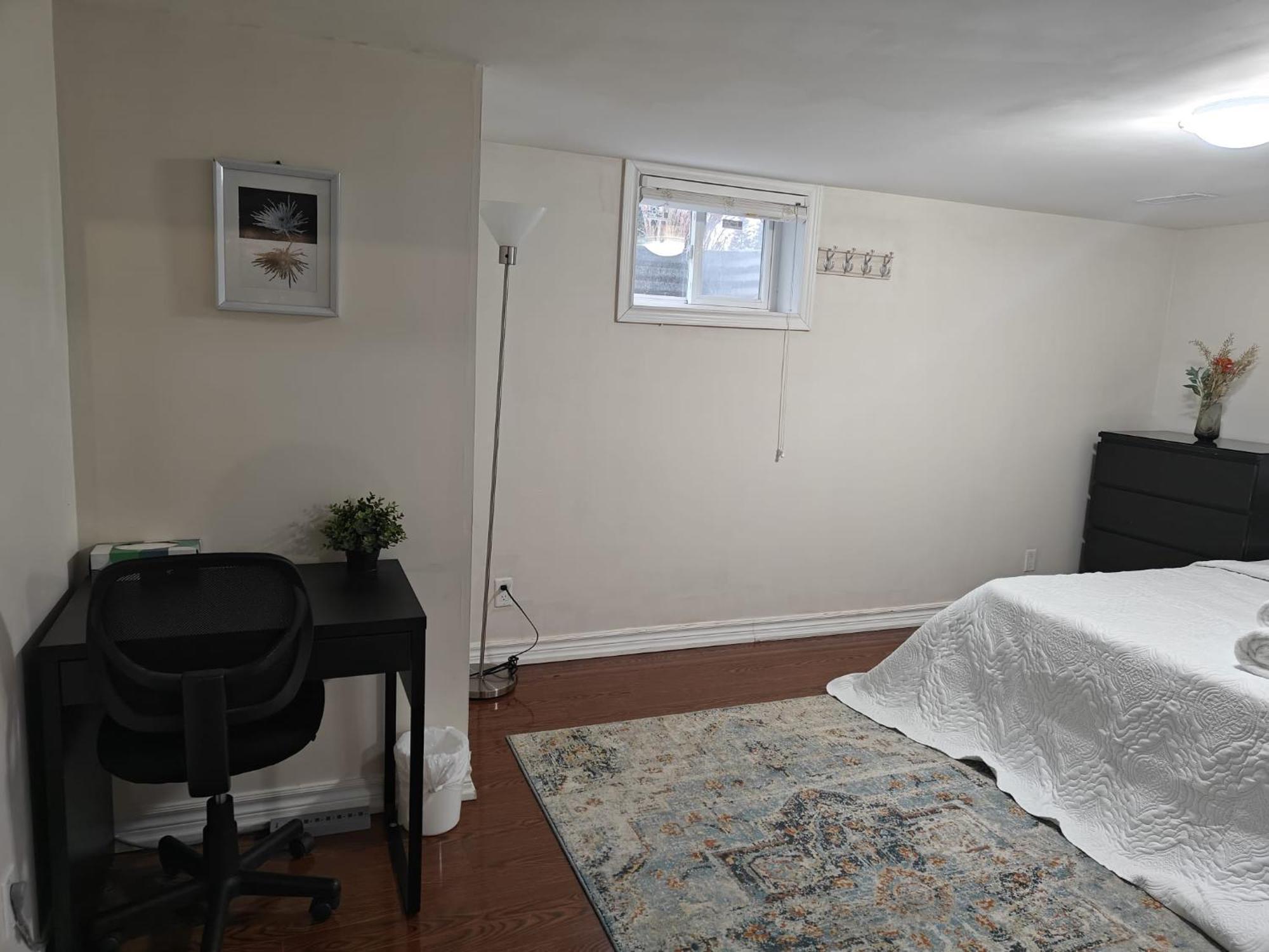 Spacious Mbr Near Kennedy Subway & Go Toronto Extérieur photo