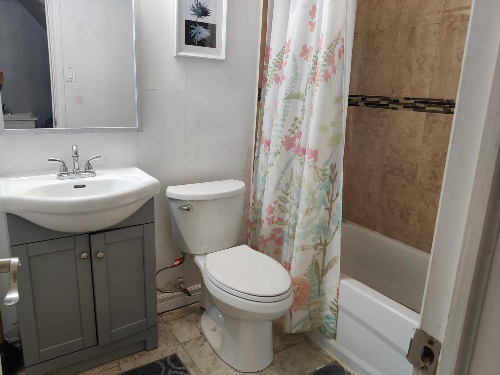 Spacious Mbr Near Kennedy Subway & Go Toronto Extérieur photo