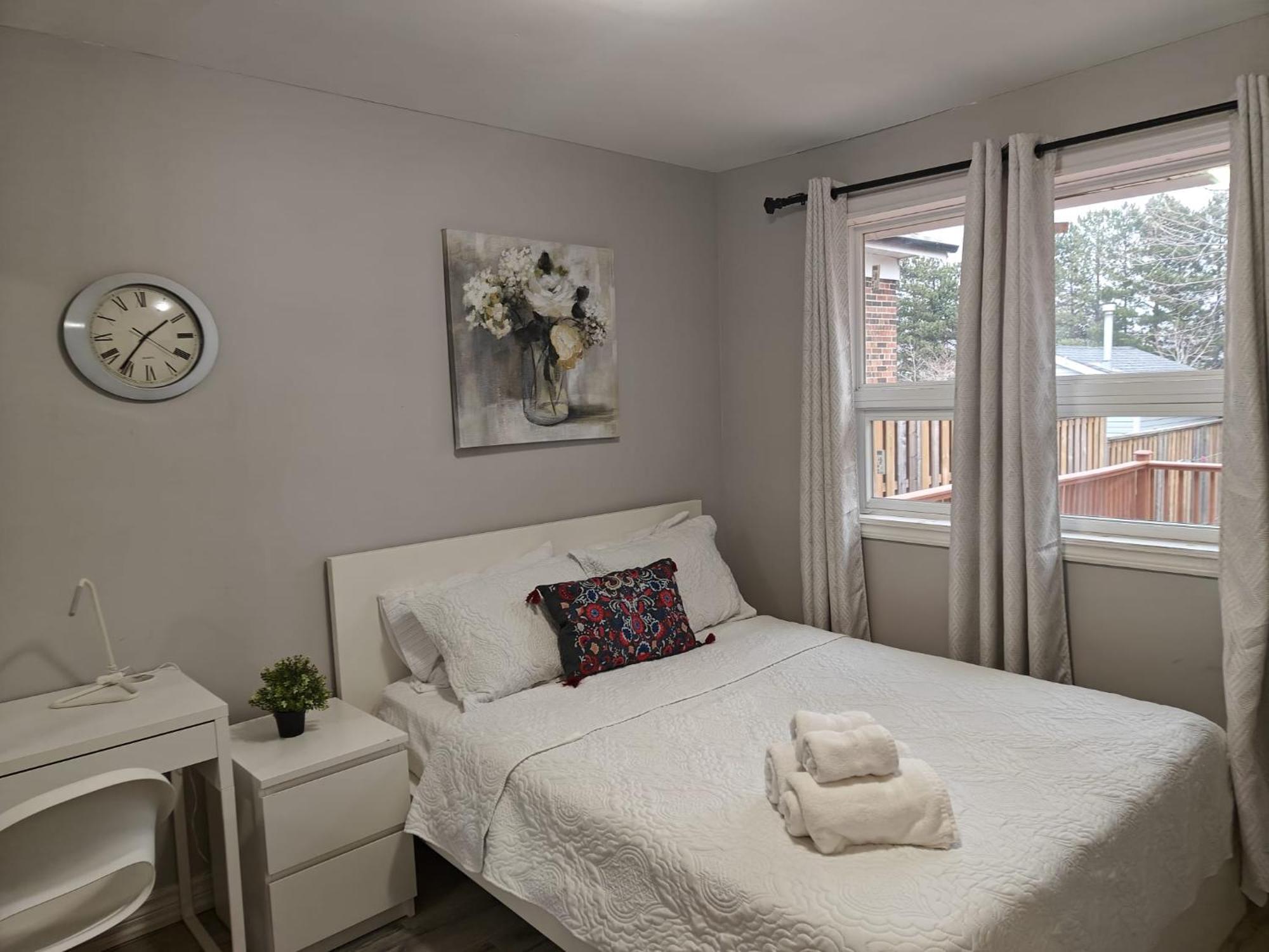 Spacious Mbr Near Kennedy Subway & Go Toronto Extérieur photo
