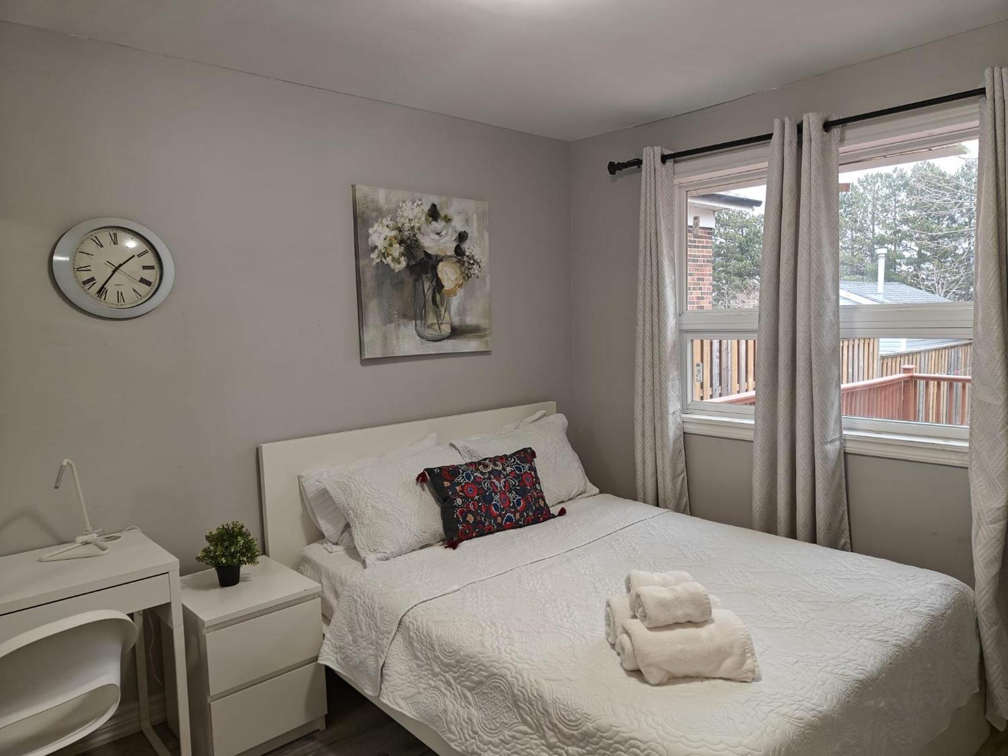 Spacious Mbr Near Kennedy Subway & Go Toronto Extérieur photo
