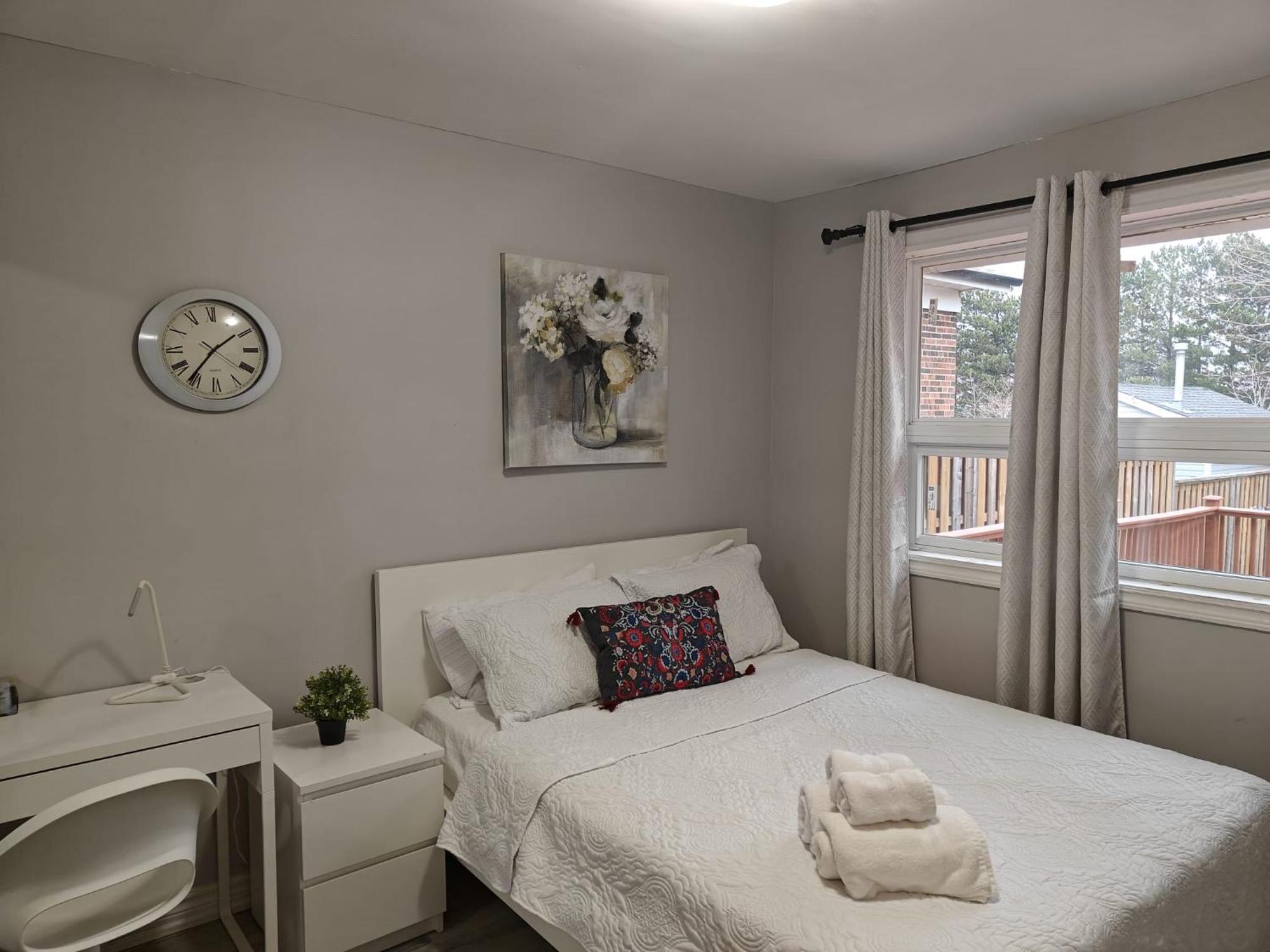 Spacious Mbr Near Kennedy Subway & Go Toronto Extérieur photo