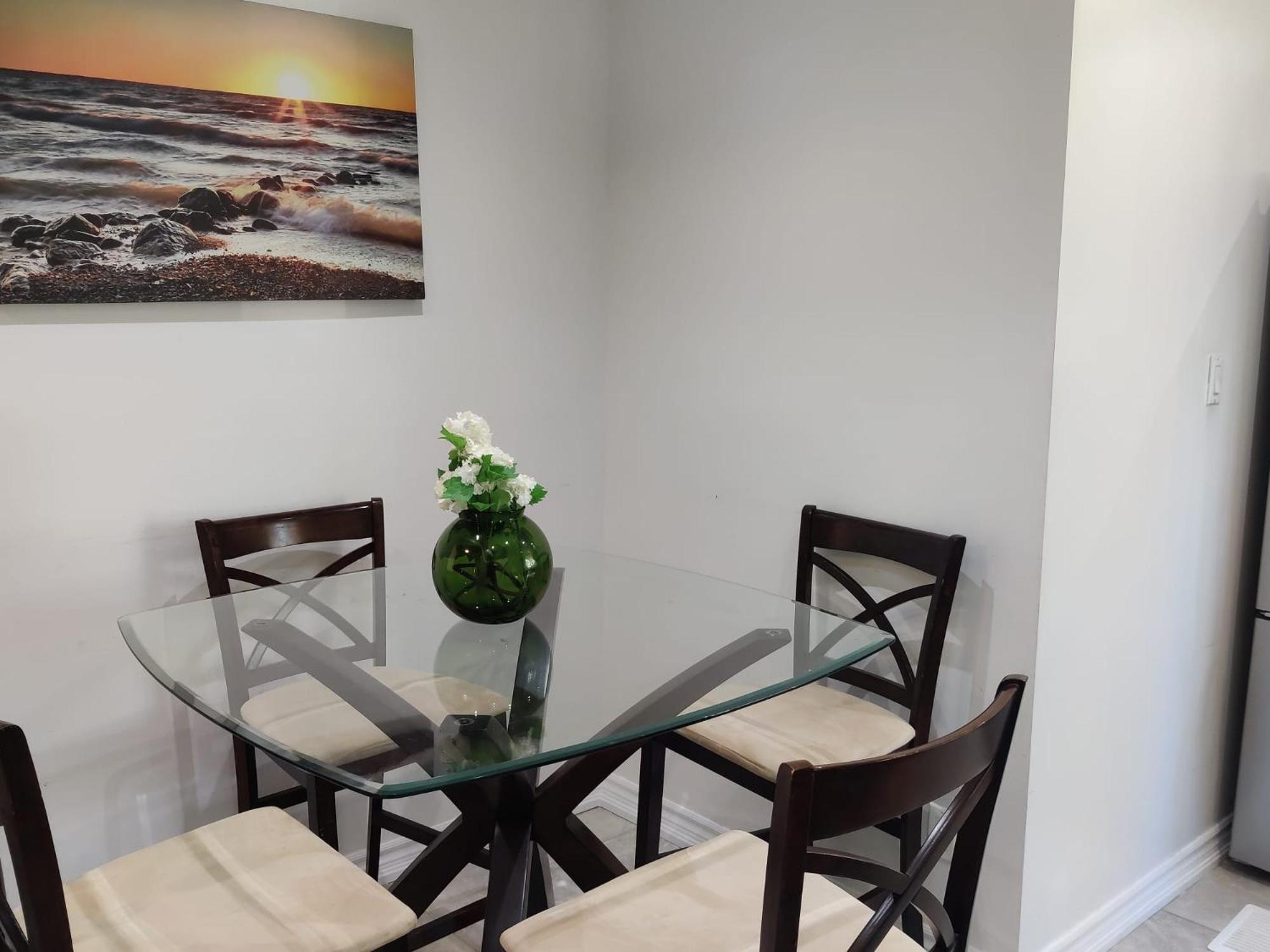Spacious Mbr Near Kennedy Subway & Go Toronto Extérieur photo