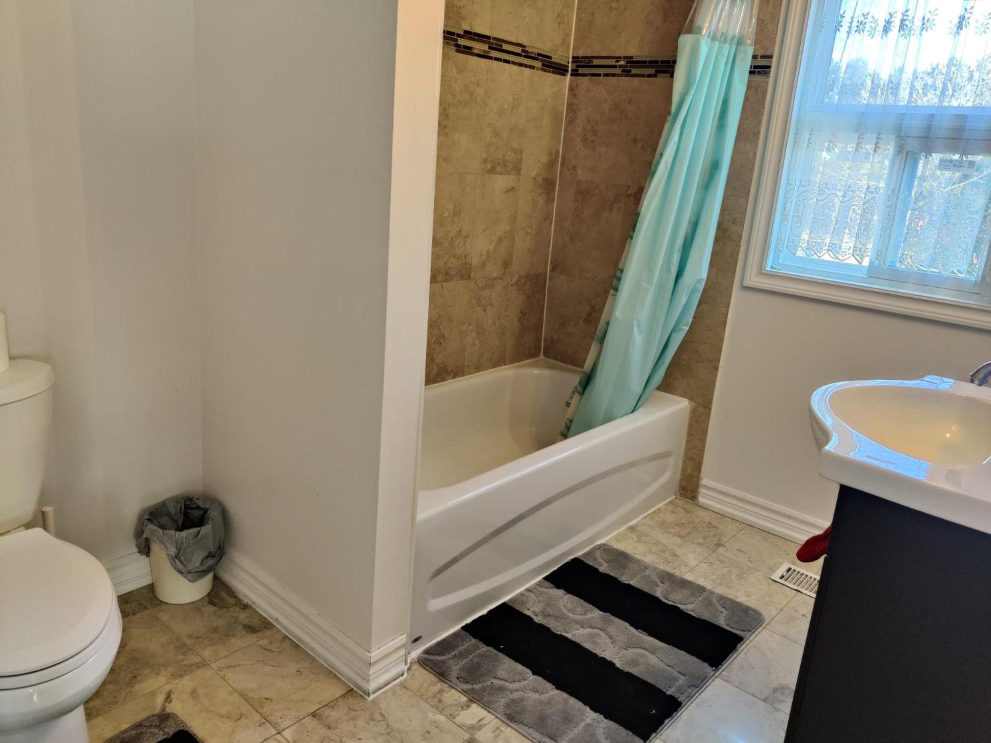 Spacious Mbr Near Kennedy Subway & Go Toronto Extérieur photo