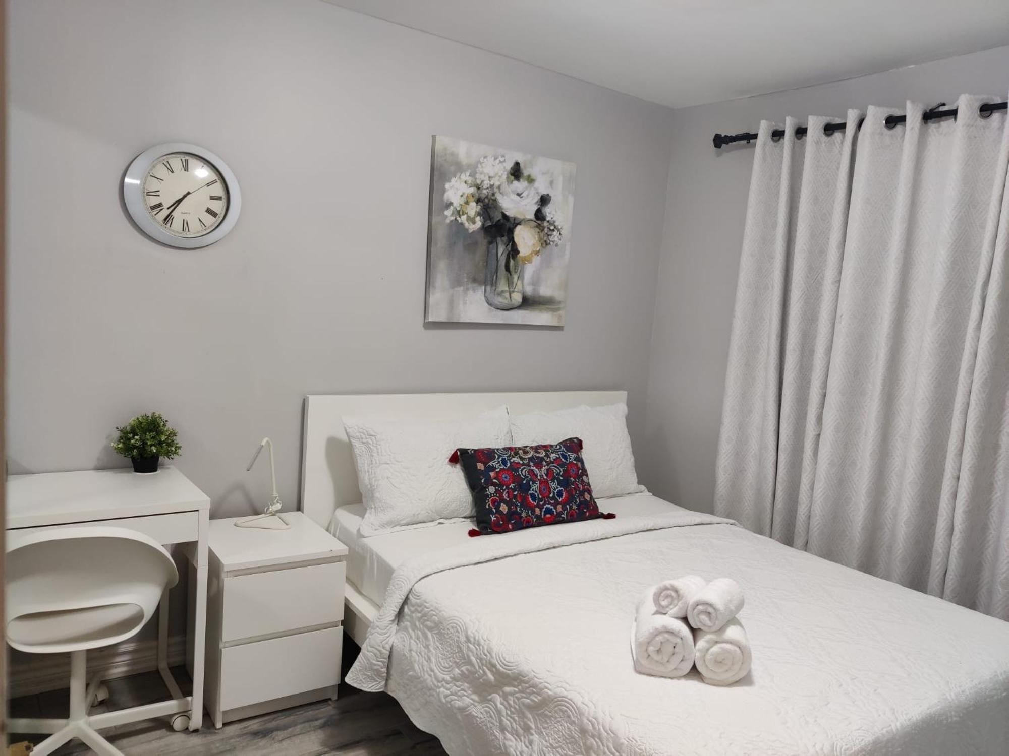 Spacious Mbr Near Kennedy Subway & Go Toronto Extérieur photo