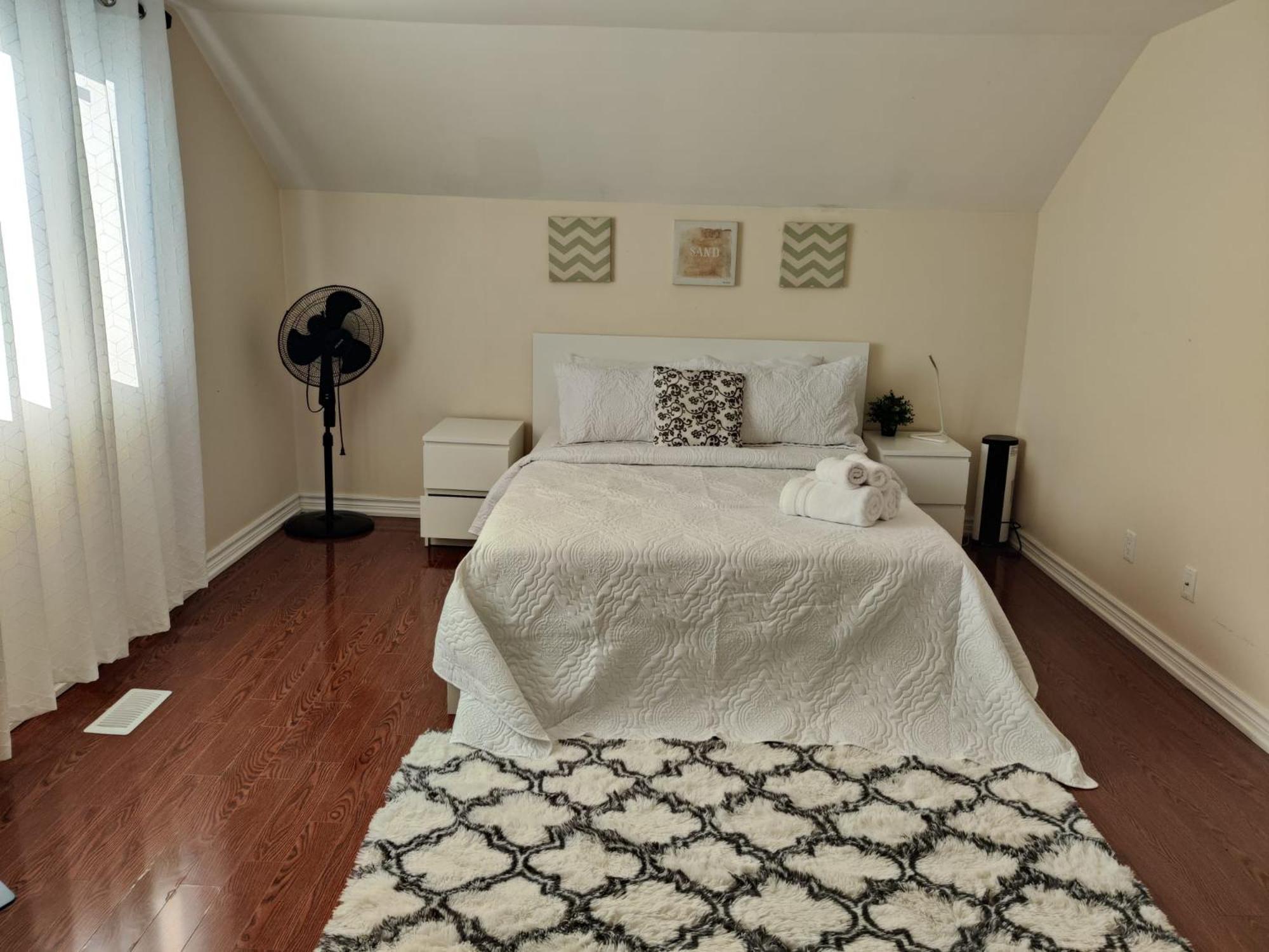 Spacious Mbr Near Kennedy Subway & Go Toronto Extérieur photo
